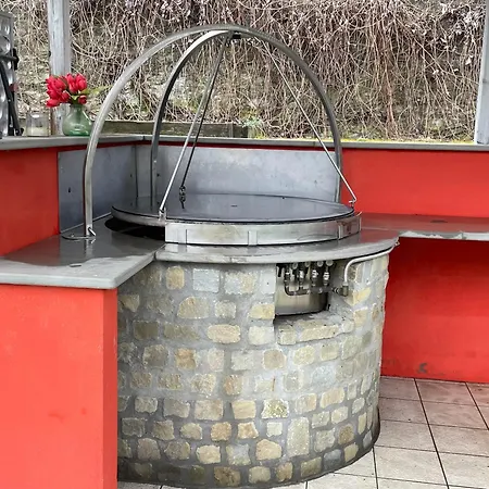 Al Borgonuovo Nocleg ze śniadaniem