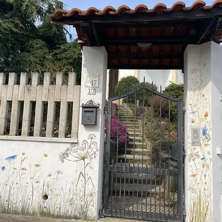 Al Borgonuovo Nocleg ze śniadaniem Asti